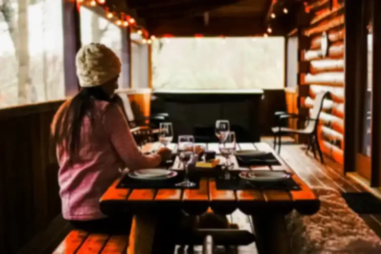 Thanksgiving Dinner in Gatlinburg and Pigeon Forge: 2026 Guide